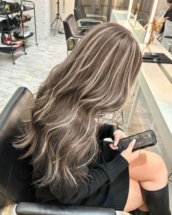 Top Màu Tóc Light Hot 2026 Được Yêu Thích Nhất